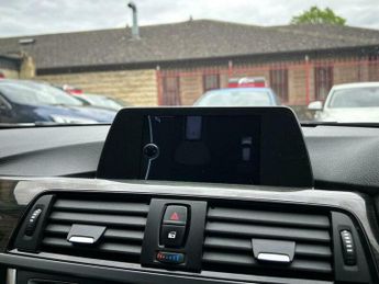 BMW 3 SERIES 2.0 320d Luxury Touring Auto Euro 5 (s/s) 5dr