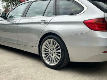 BMW 3 SERIES 2.0 320d Luxury Touring Auto Euro 5 (s/s) 5dr