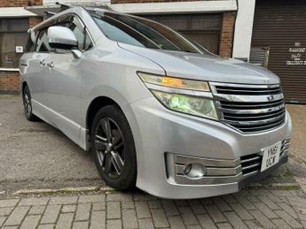 Nissan Elgrand petrol,2480cc,automatic