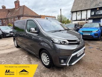 Toyota Verso D-4D L1 SHUTTLE