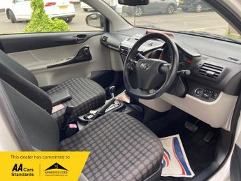 Toyota iQ VVT-I IQ2