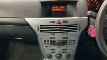 Vauxhall Astra 1.8i 16v Life 5dr