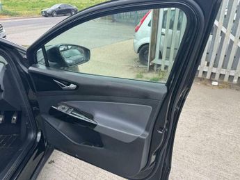 Volkswagen  Pro 77kWh Life Auto 5dr