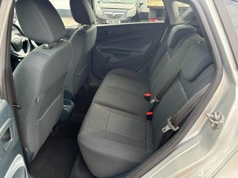 Ford Fiesta TITANIUM AUTOMATIC
