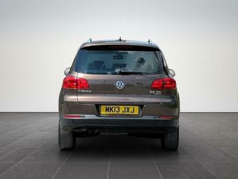 Volkswagen Tiguan 2.0 TDI BlueMotion Tech SE DSG 4WD Euro 5 (s/s) 5dr