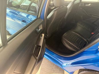 Ford Focus ST-LINE VIGNALE ECOBLUE SAT NAV LEATHER AUTO SAT NAV APPLE PLAY