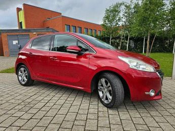 Peugeot 208 1.2 e-VTi PureTech Allure Hatchback 5dr Petrol EGC Euro 5 (s/s) 