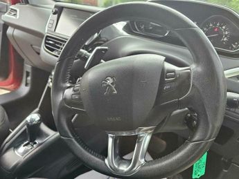 Peugeot 208 1.2 e-VTi PureTech Allure Hatchback 5dr Petrol EGC Euro 5 (s/s) 