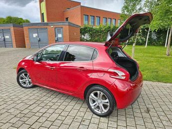 Peugeot 208 1.2 e-VTi PureTech Allure Hatchback 5dr Petrol EGC Euro 5 (s/s) 