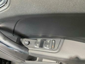Audi A1 1.4 TFSI CoD S line Sportback S Tronic Euro 6 (s/s) 5dr