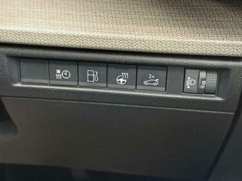 Citroen C5 1.6 12.4kWh Shine Plus e-EAT8 Euro 6 (s/s) 5dr