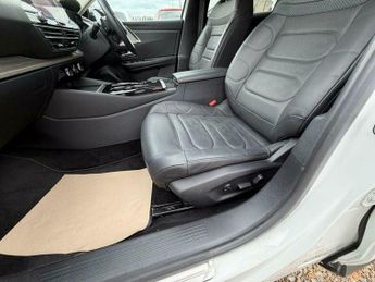 Citroen C5 1.6 12.4kWh Shine Plus e-EAT8 Euro 6 (s/s) 5dr