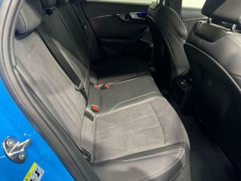 Audi A4 2.0 A4 Black Edition 40 TDI MHEV Quattro Semi-Auto 4WD 5dr