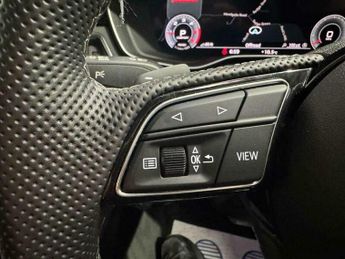 Audi A4 2.0 A4 Black Edition 40 TDI MHEV Quattro Semi-Auto 4WD 5dr