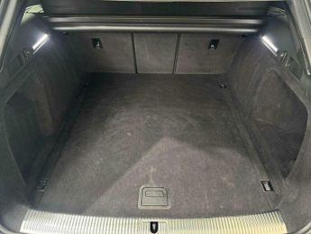 Audi A4 2.0 A4 Black Edition 40 TDI MHEV Quattro Semi-Auto 4WD 5dr