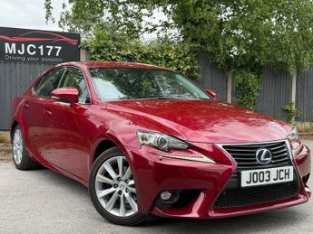 Lexus IS 2.5 300h Executive Edition Saloon 4dr Petrol Hybrid E-CVT Euro 5