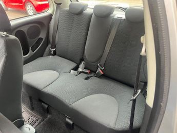 Nissan Micra ACENTA