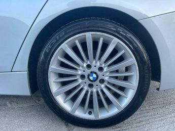 BMW 3 SERIES 2.0 320d Luxury Auto Euro 5 (s/s) 4dr
