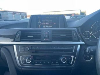 BMW 3 SERIES 2.0 320d Luxury Auto Euro 5 (s/s) 4dr