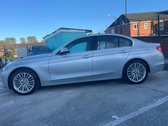 BMW 3 SERIES 2.0 320d Luxury Auto Euro 5 (s/s) 4dr