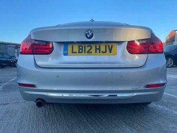 BMW 3 SERIES 2.0 320d Luxury Auto Euro 5 (s/s) 4dr