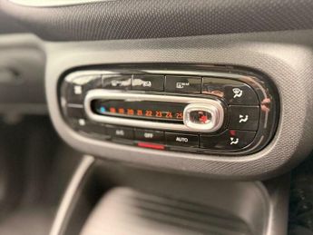 Smart ForFour 17.6kWh Premium Auto 5dr (22kW Charger)