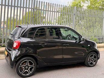 Smart ForFour 17.6kWh Premium Auto 5dr (22kW Charger)