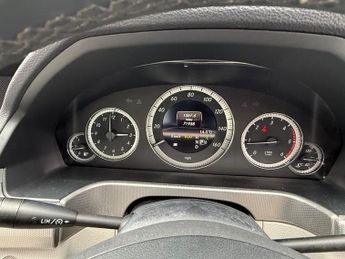 Mercedes-Benz E Class E220 CDI BLUEEFFICIENCY S/S SE