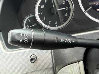 Mercedes-Benz E Class E220 CDI BLUEEFFICIENCY S/S SE