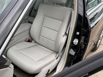 Mercedes-Benz E Class E220 CDI BLUEEFFICIENCY S/S SE