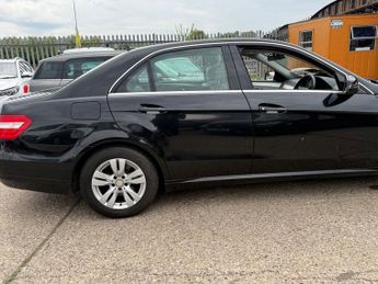 Mercedes-Benz E Class E220 CDI BLUEEFFICIENCY S/S SE