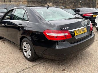 Mercedes-Benz E Class E220 CDI BLUEEFFICIENCY S/S SE