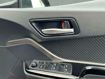 Toyota C-HR 1.8 VVT-h Design CVT Euro 6 (s/s) 5dr