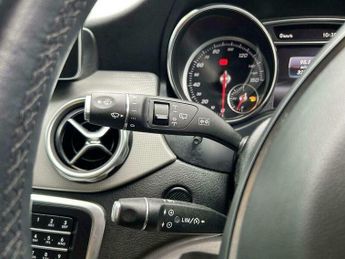 Mercedes-Benz C Class 1.6 GLA180 Urban Edition 7G-DCT Euro 6 (s/s) 5dr