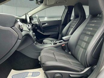 Mercedes-Benz C Class 1.6 GLA180 Urban Edition 7G-DCT Euro 6 (s/s) 5dr