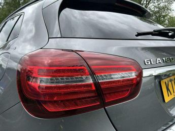 Mercedes-Benz C Class 1.6 GLA180 Urban Edition 7G-DCT Euro 6 (s/s) 5dr
