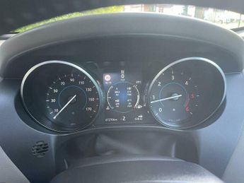 Jaguar F-Pace PORTFOLIO AWD