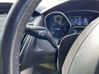Ford Focus 1.5 TDCi Zetec Powershift Euro 6 (s/s) 5dr