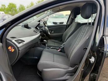 Renault Megane 1.5 dCi Dynamique TomTom EDC Euro 5 5dr