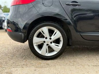 Renault Megane 1.5 dCi Dynamique TomTom EDC Euro 5 5dr