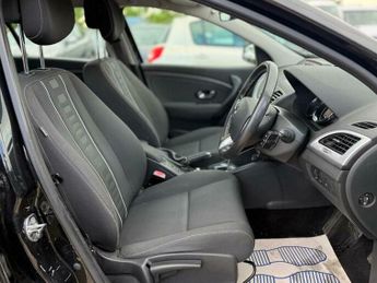 Renault Megane 1.5 dCi Dynamique TomTom EDC Euro 5 5dr