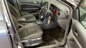Ford Focus 1.6 Zetec Climate 5dr