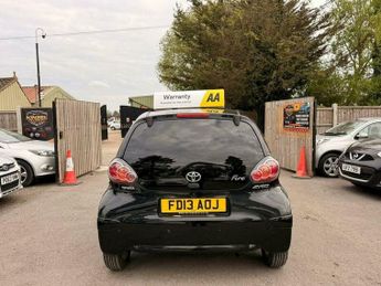 Toyota AYGO 1.0 VVT-i Fire Euro 5 5dr
