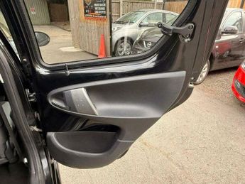 Toyota AYGO 1.0 VVT-i Fire Euro 5 5dr