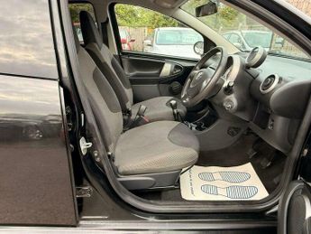 Toyota AYGO 1.0 VVT-i Fire Euro 5 5dr