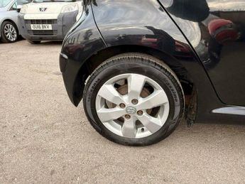 Toyota AYGO 1.0 VVT-i Fire Euro 5 5dr