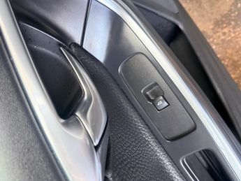Volvo V60 1.6 LUX NAV AUTOMATIC PETROL LEATHER
