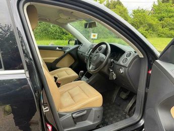 Volkswagen Tiguan 2.0 TDI Match DSG 4WD Euro 5 5dr