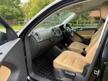 Volkswagen Tiguan 2.0 TDI Match DSG 4WD Euro 5 5dr