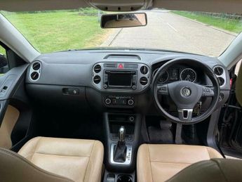 Volkswagen Tiguan 2.0 TDI Match DSG 4WD Euro 5 5dr